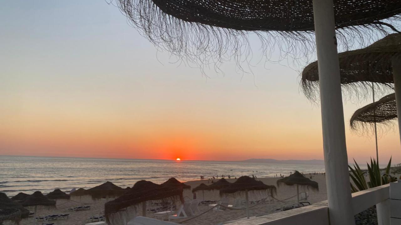 Rock’s Beach Spot Front Costa da Caparica Exterior foto